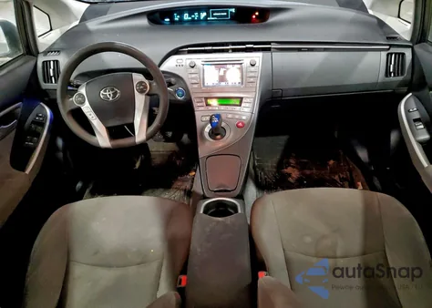 2015 Toyota Prius z USA, uszkodzony, nr VIN JTDKN3DUXF1932914